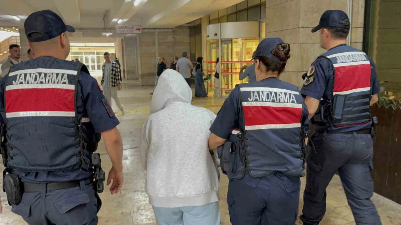 Samsun'da jandarma yol kontrolünde 16 ayrı suçtan aranan kadın tutuklandı