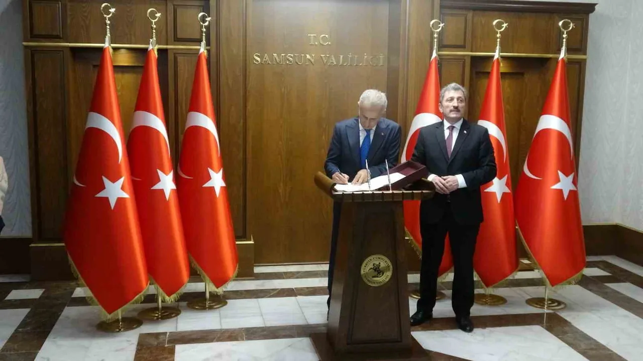 Samsun'da raylı sisteme iki yeni tramvay daha eklendi
