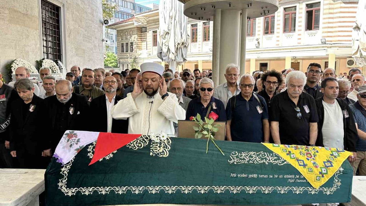 Sanat dünyası son bir kez uğurladı: Gülsen Tuncer toprağa verildi