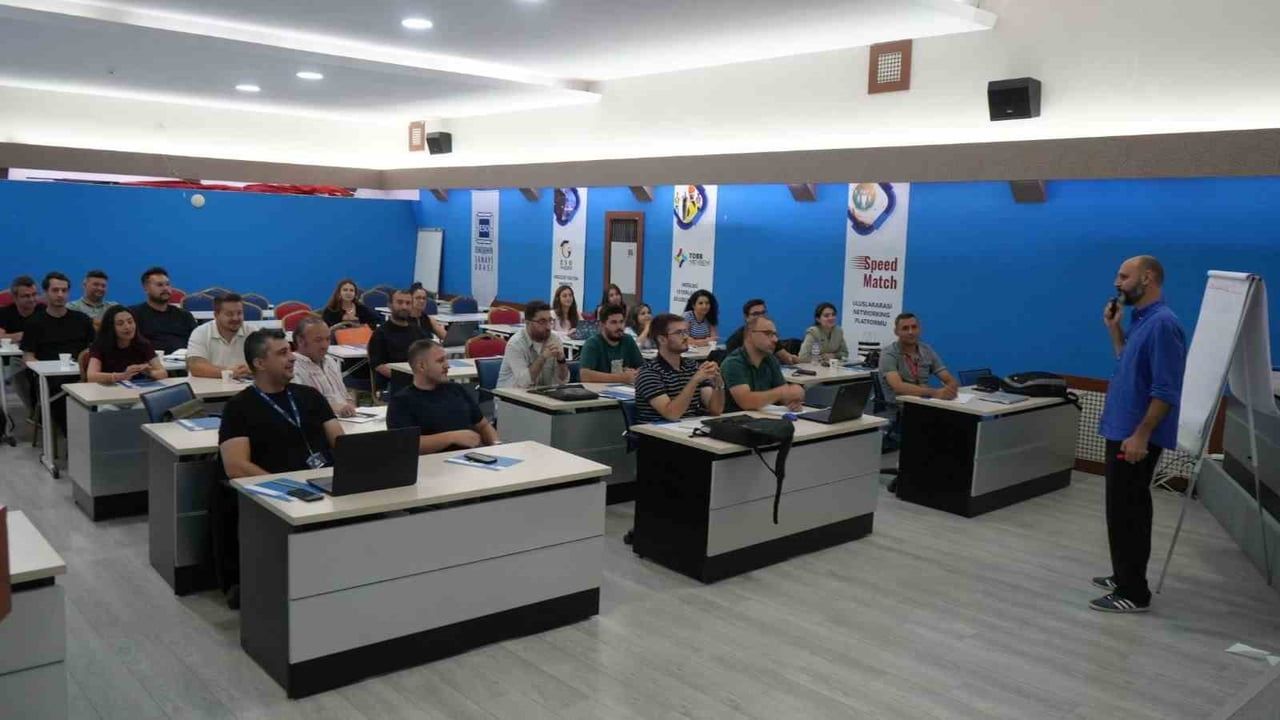 Sanayide veriyi stratejik güce dönüştüren yapay zeka eğitimi