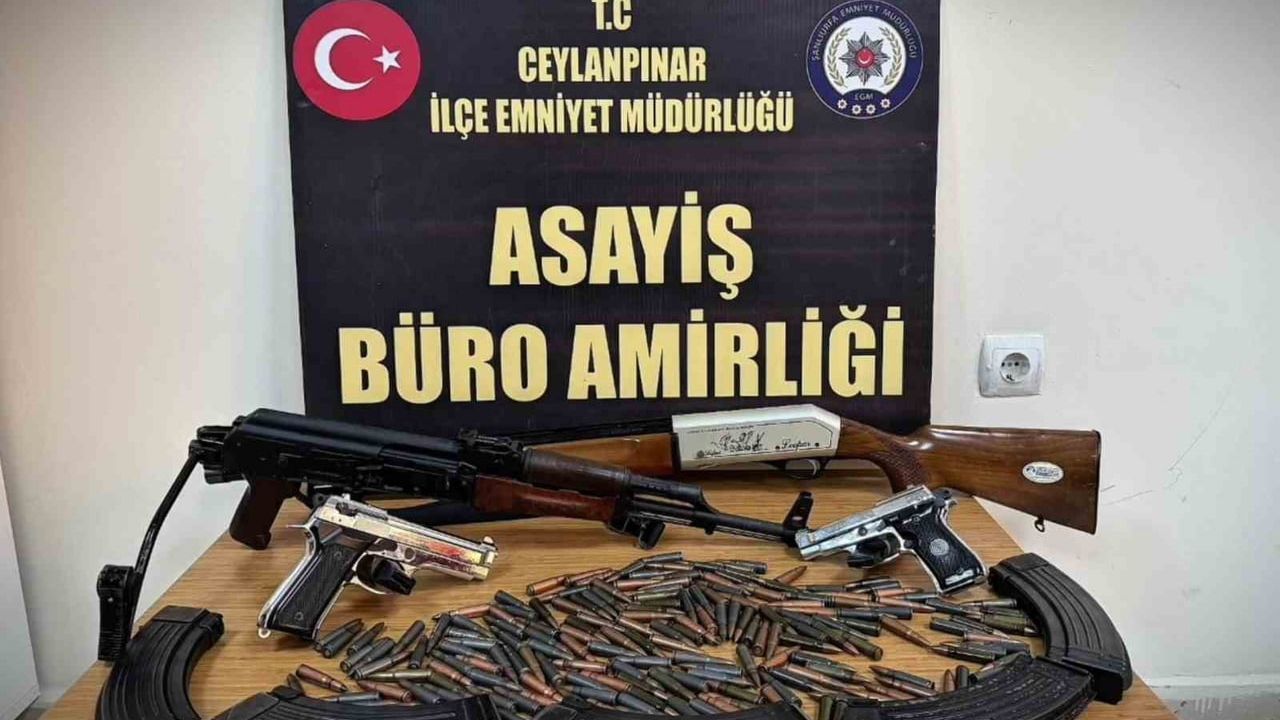 Şanlıurfa'da eş zamanlı operasyonlarda 57 silah ve çok sayıda mühimmat ele geçirildi