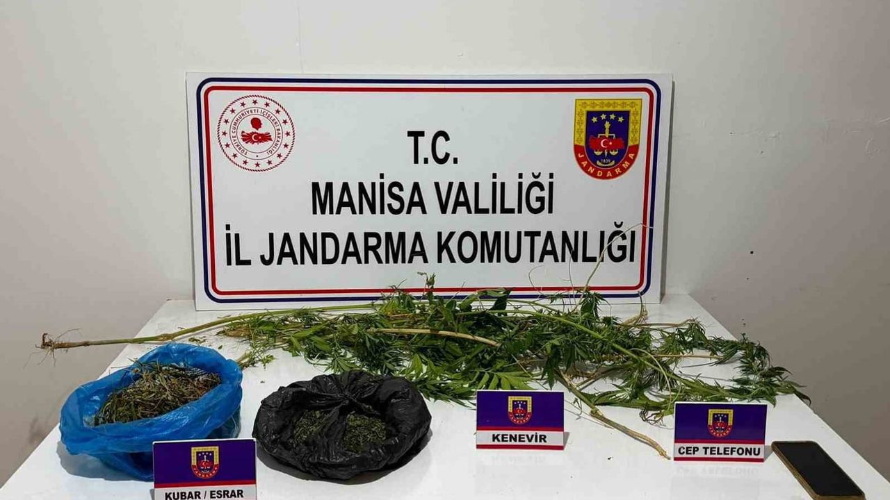 Sarıgöl'de ev aramasında 352 gram esrar ve 44 kök kenevir bitkisi ele geçirildi, bir kişi tutuklandı