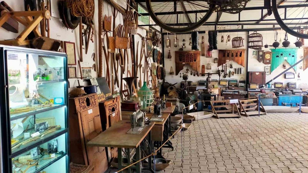 Sarıgöl'de geçmişe açılan kapı: SADER'in etnografya müzesi ve nostalji sergisi ziyaretçi ağırlıyor