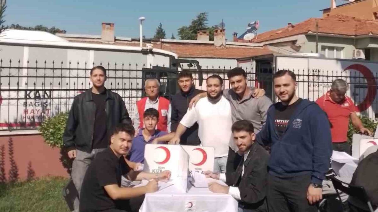 Sarıgöl öğrencileri kan bağışıyla yaşamda fark yarattı