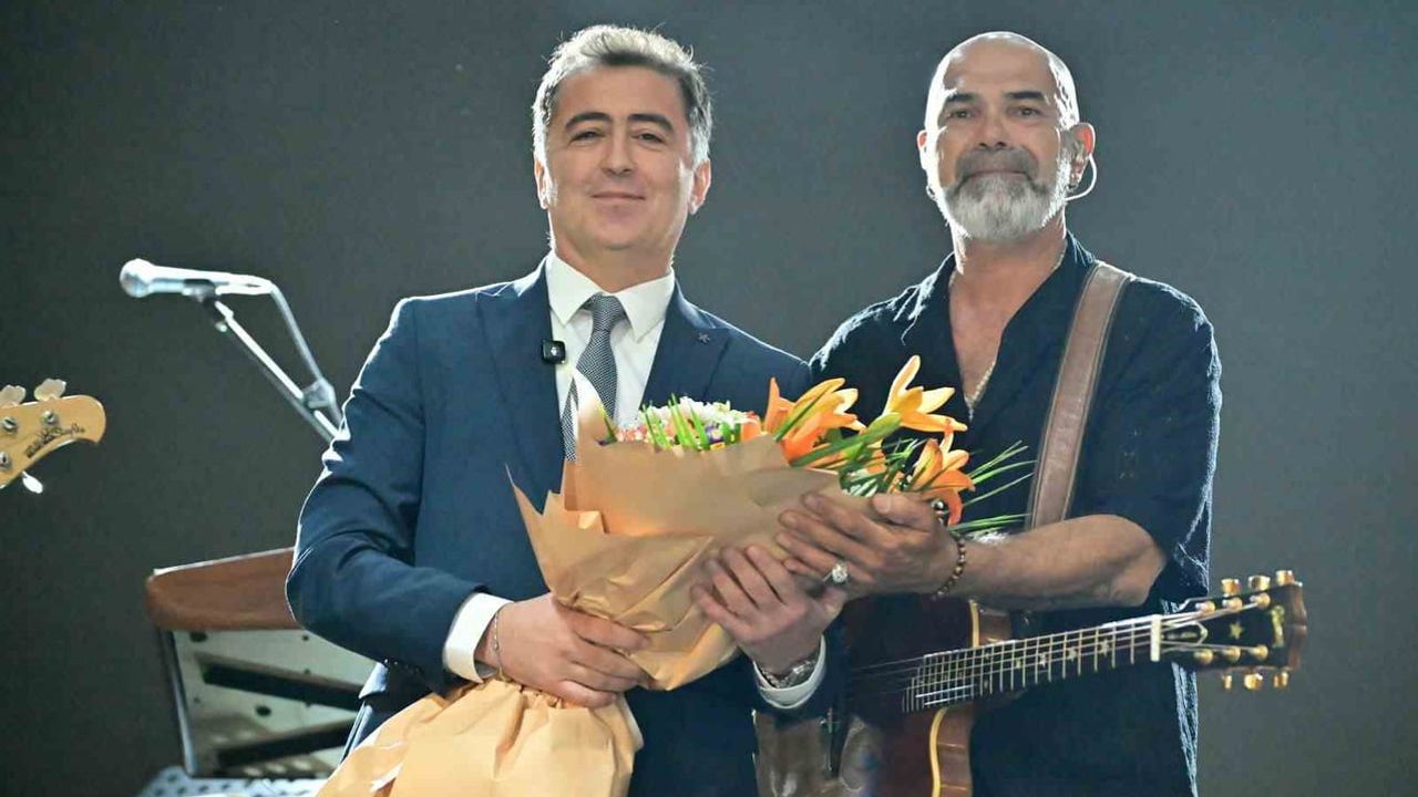 Saruhanlı'da kurtuluşun 104. yılında Yüksek Sadakat ile müzik şenliği