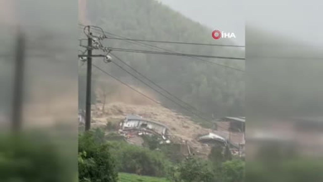 Saudel'in şiddetli yağışları Jiangxi'nin Gaoping kasabasında toprak kaymasına yol açtı
