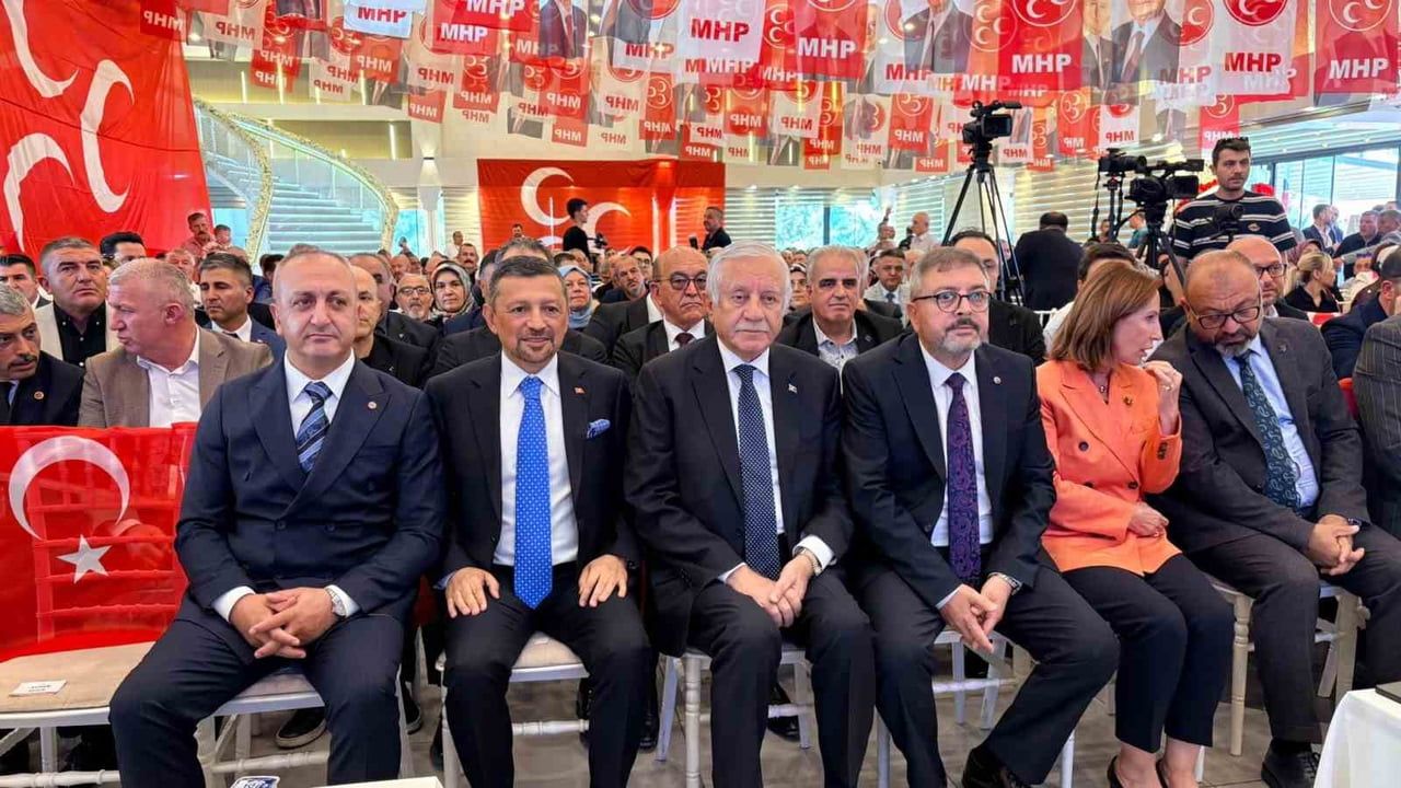 Seçimlerde öncelik Türkiye olmalı: Adan'dan birlik çağrısı