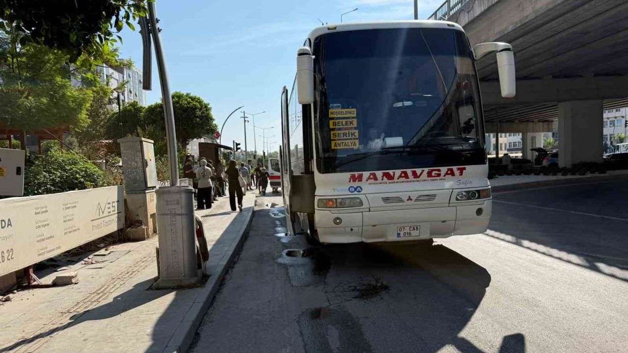 Sedyede telefonuyla yakınlarını bilgilendiren motosiklet sürücüsü tedaviye alındı