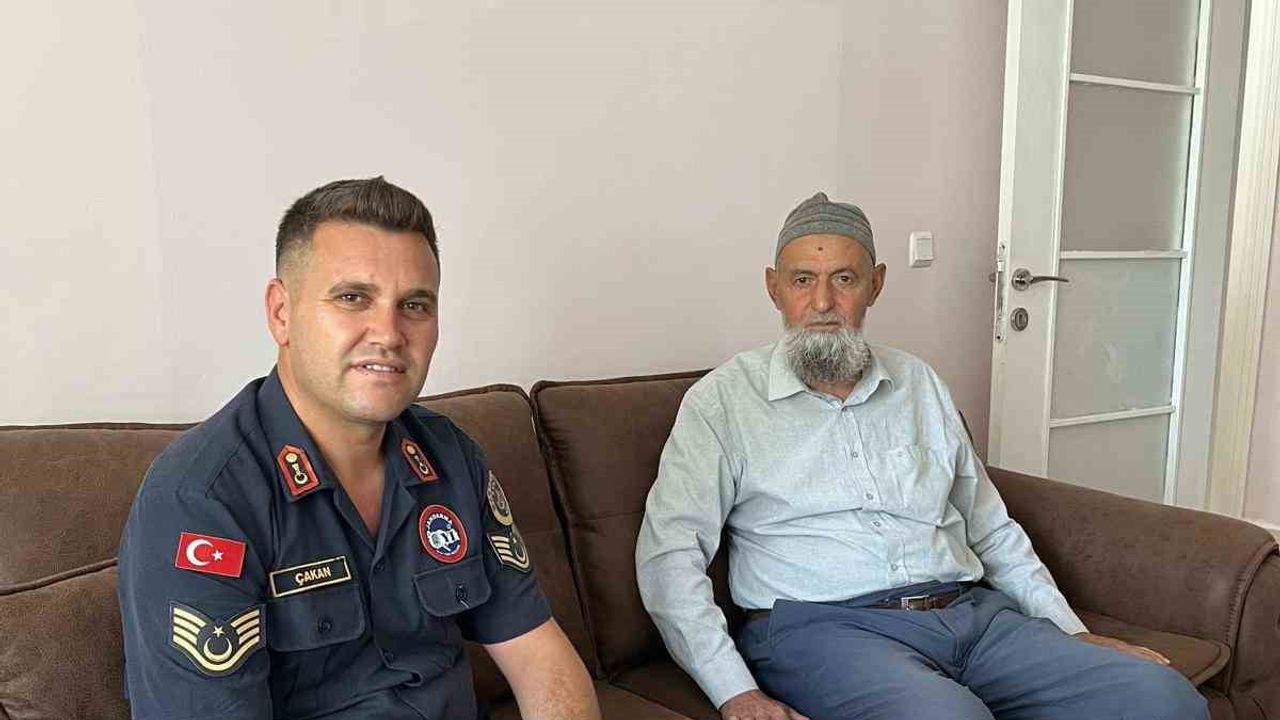 Şehit babasına vefa ziyareti Bozüyük'te duygulu anlar yaşattı