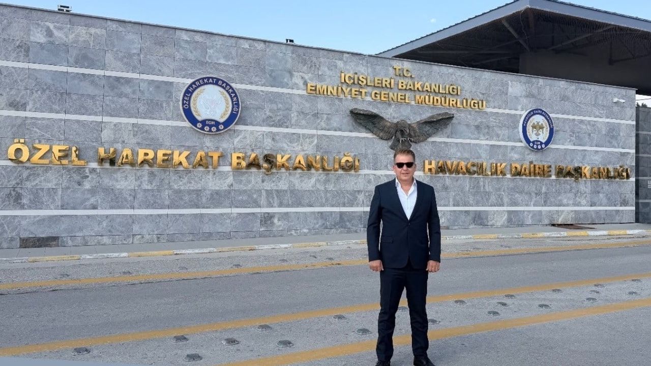 Şehit babasının emanetiyle yükselen müdür: 30 yıllık görev sonrası 1. sınıf rütbesi aldı