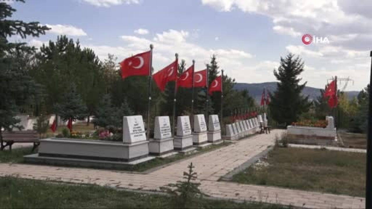 şehit şeyda yılmaz ikinci yıldönümünde mezarı başında anıldı