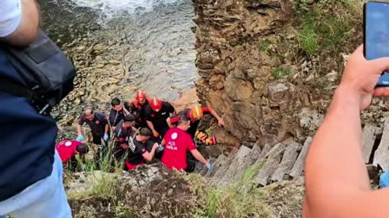 Şelale serinliğinde yaşamlarını yitirdiler: iki kardeş boğuldu