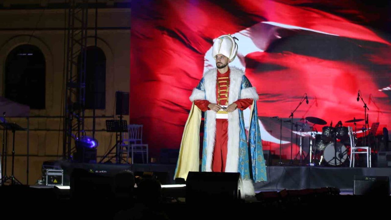 Selçuklu’dan Cumhuriyet’e milli irade kıyafetleri sergilendi