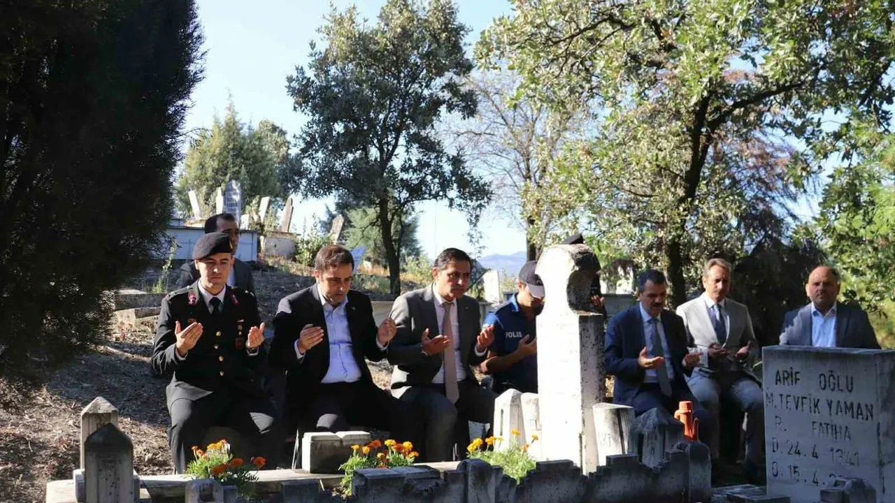 Selendi'de gaziler günü törenle ve dualarla anıldı