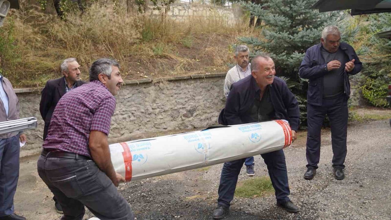 Seracılıkta yeni adım: Kastamonu'ya 5 milyon TL'lik sera örtüsü desteği