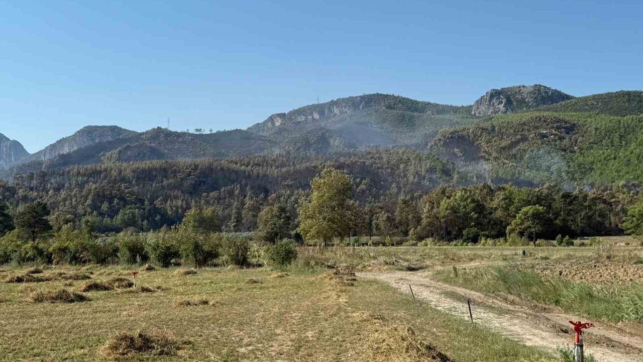 Serik Akbaş'ta alevler geriledi, soğutma çalışmaları devam ediyor