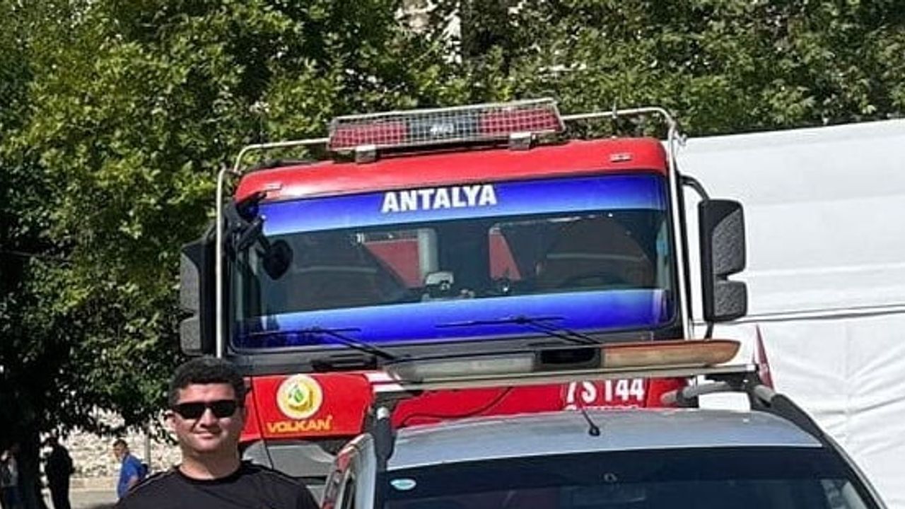 Serik Belediyesi'nde hüzün: genç zabıta Osman Kozan gözyaşlarıyla uğurlandı