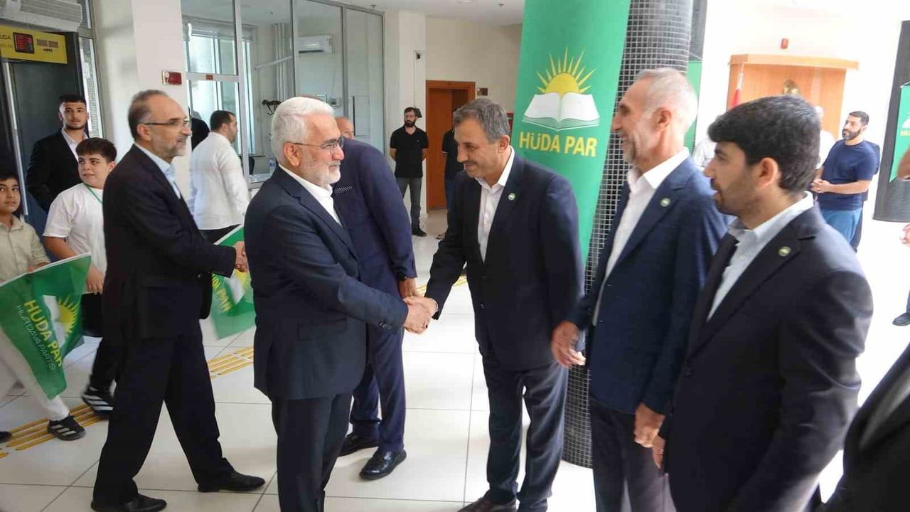 Şiddet sayfası kapanırken meclis ve anayasa tartışması öne çıktı