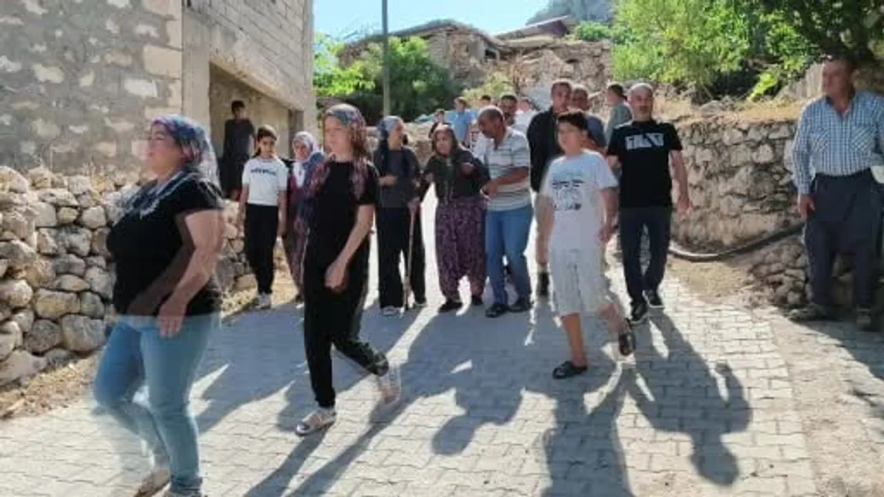 Silifke'de son görev: feribot kazasında hayatını kaybeden Hüseyin Özdemir toprağa verildi