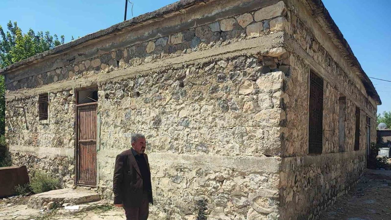 Silopi'de Başverimli beldesindeki metruk yapı yıkılacak