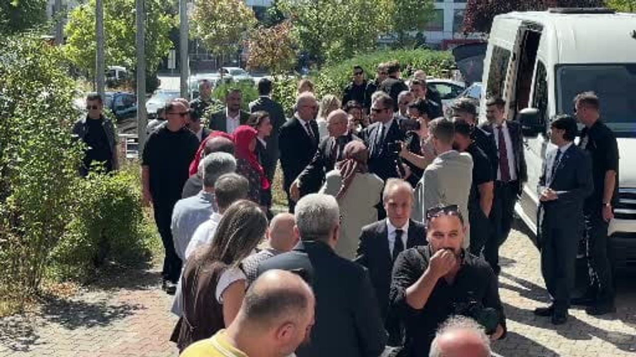 Şimşek Bolu'da iş dünyasıyla teşkilatı bir araya getirip istişare etti