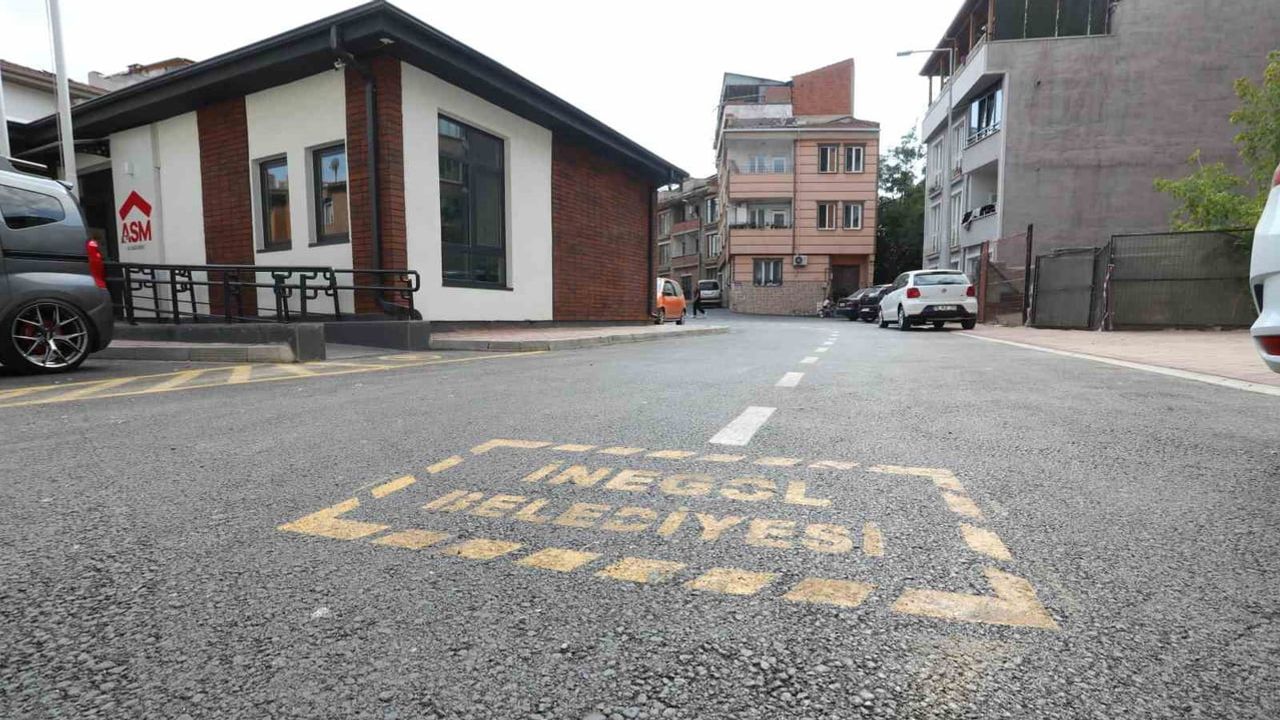 Sinanbey'de Öznur-Selçuk Armağan aile sağlığı merkezi çevresinde yollar yenilendi