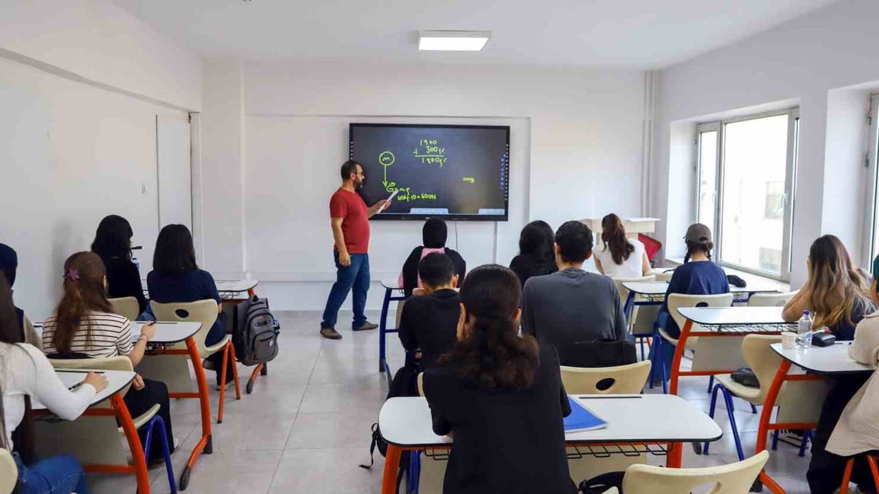 Sınav yolunda 550 genç: Diyarbakır akademilerinde yeni dönem başladı