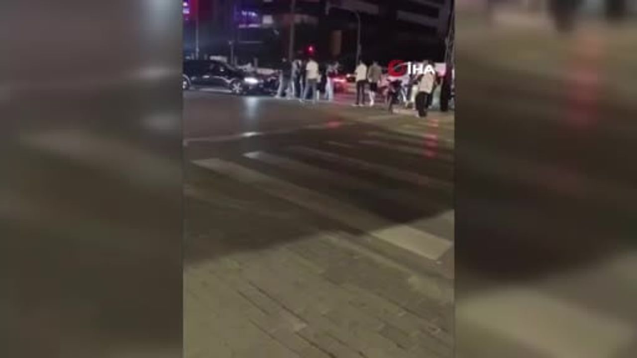 Sincan'da ters yöne giren otomobil motosiklete çarptı: sürücü yaralandı
