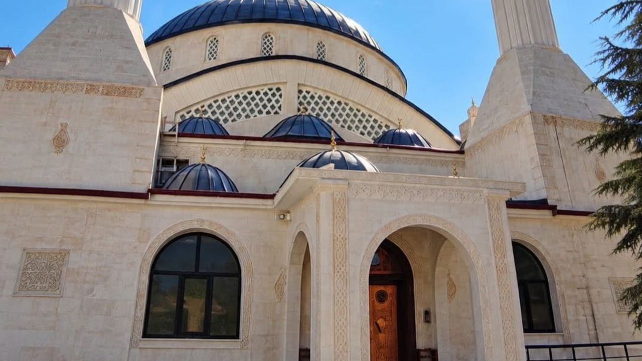 Sincik'te iki yeni eser: cami ve gençlik merkezi hizmete hazırlanıyor