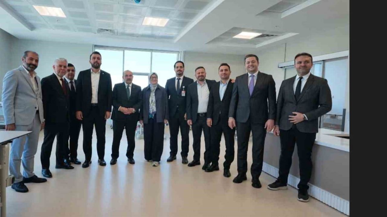 Sındırgı'ya modern sağlık hizmeti: devlet hastanesi açıldı