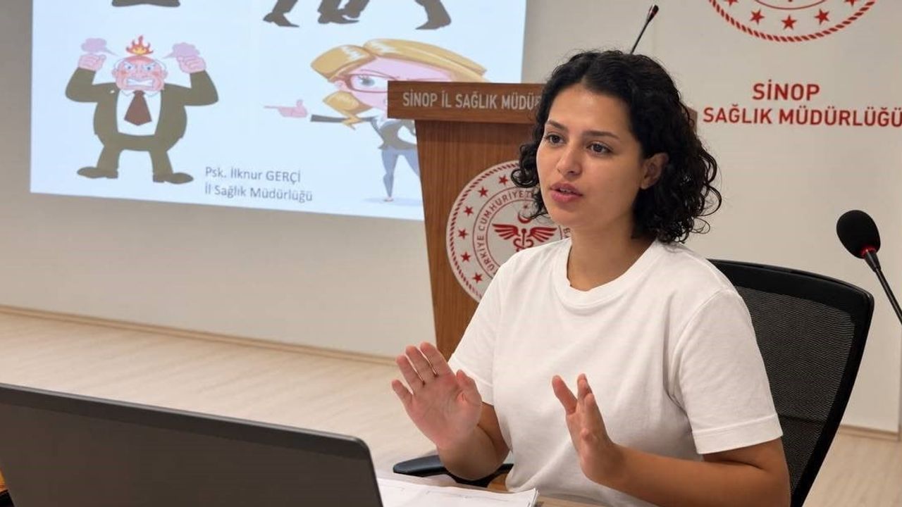 Sinop'ta hasta hakları sorumlularına hizmet içi eğitimle uygulama güçlendirildi