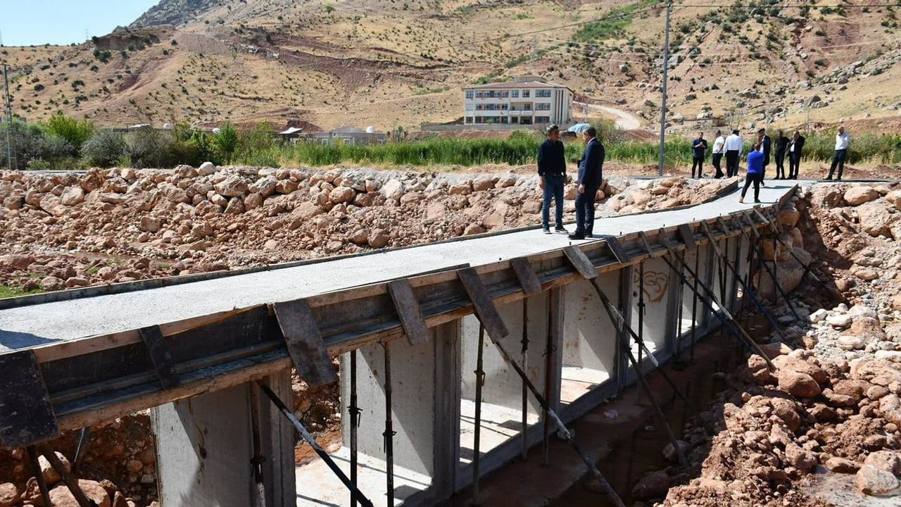 Şırnak'ta Kasrik'te can ve mal güvenliği için dere ıslahı hız kazandı