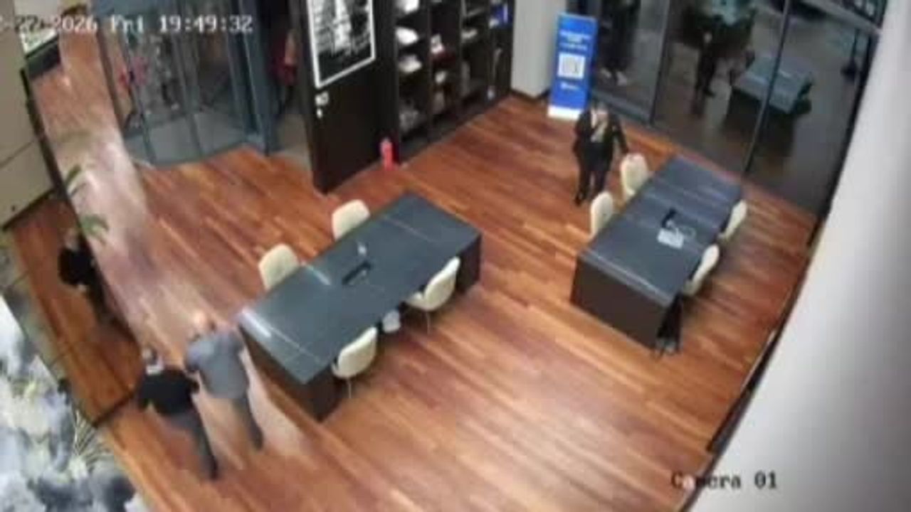 Şişli etkinliğinde kaybolan bilgisayar iddiası: kameralar Okan Karacan'ı gösteriyor