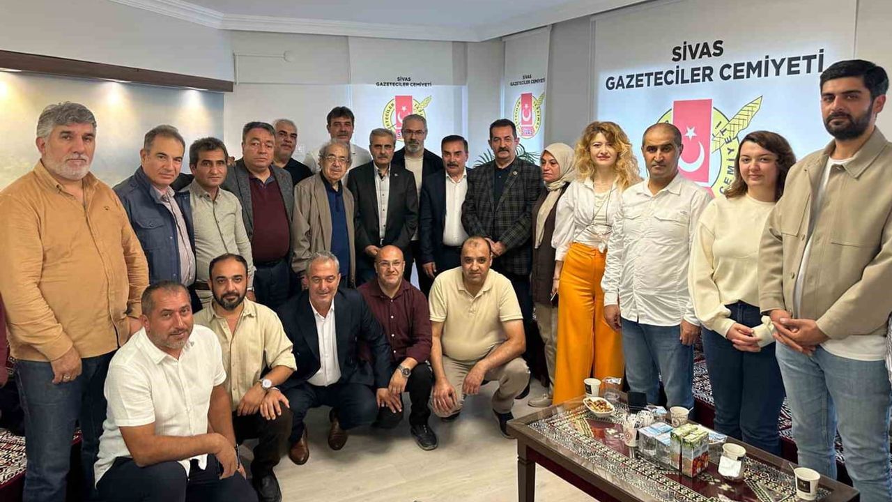 Sivas gazeteciler cemiyeti'nde yeni dönem: Kemal Doğan başkanlığa getirildi