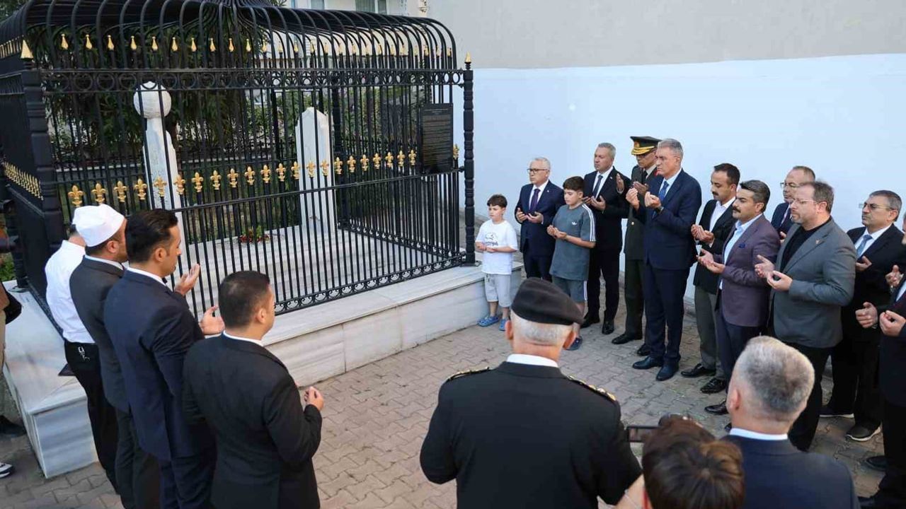 Sivas’ın kadim destekçileri kabirleri başında yad edildi