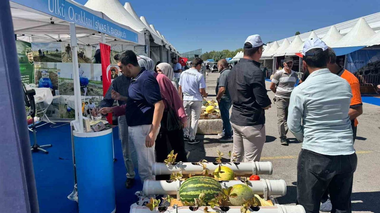 Sivas'ta toprakla uyum: permakültür ve sürdürülebilir üretim fuarda sergilendi