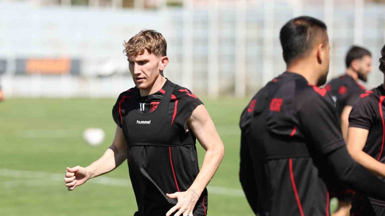 Sivasspor teknik direktörü İsmet Taşdemir hatayı üstlendi: 'hatalı benim'