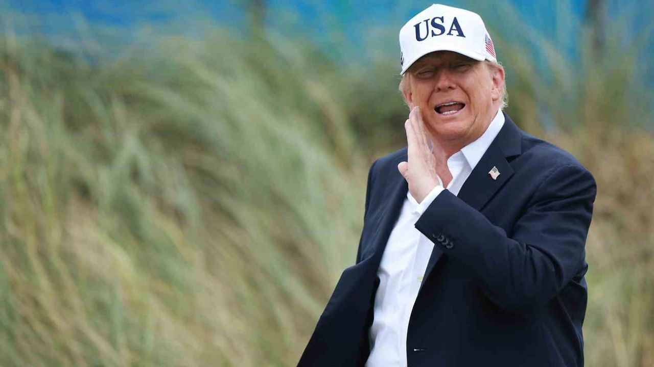Siyasal bir çağrı: Trump Zelenskiy'i dizel tesislerine saldırmaktan vazgeçmeye davet etti