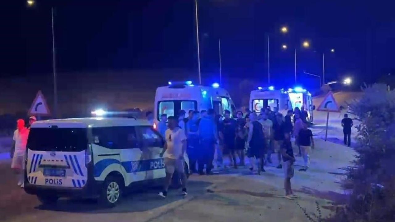 Söke çevreyolunda kavşakta meydana gelen kazada iki genç yaşamını yitirdi