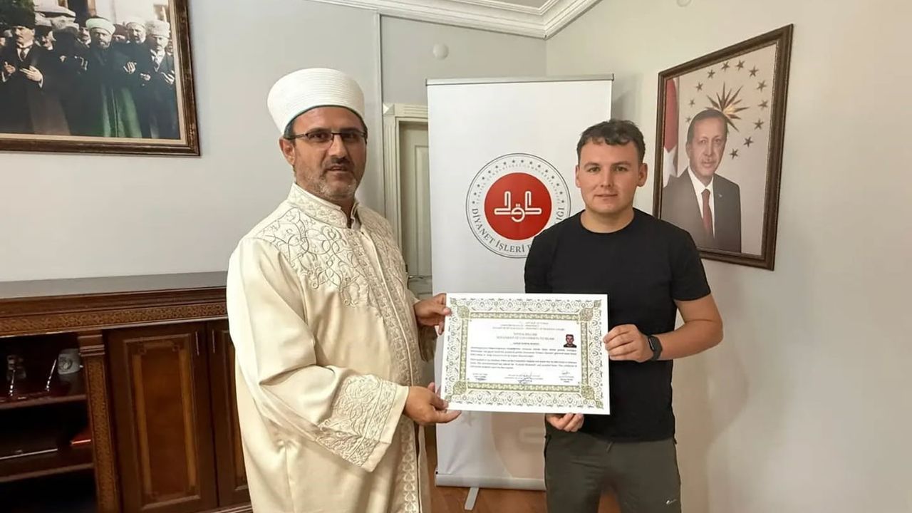 Söke'de bayramın birlik havası Cork'lu Aaron Murray'i İslam'a yöneltti; Harun adını aldı