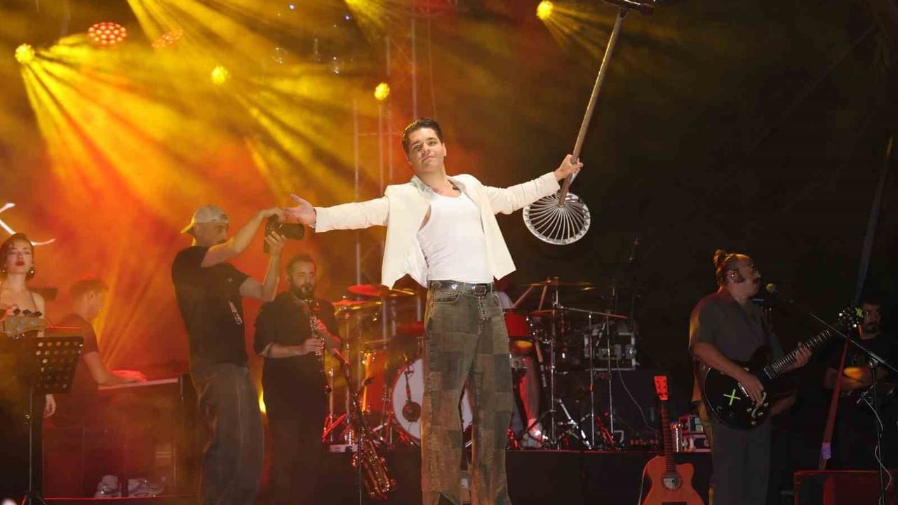 Söke'de kurtuluş coşkusu müzik ve milli gururla taçlandı