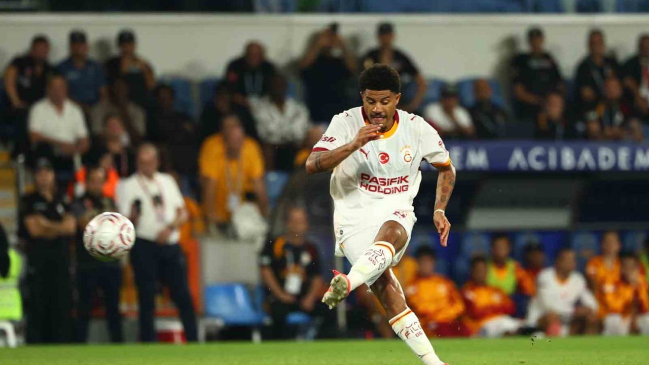 Son dakikada Galatasaray'ı ipten alan gol Sara'dan