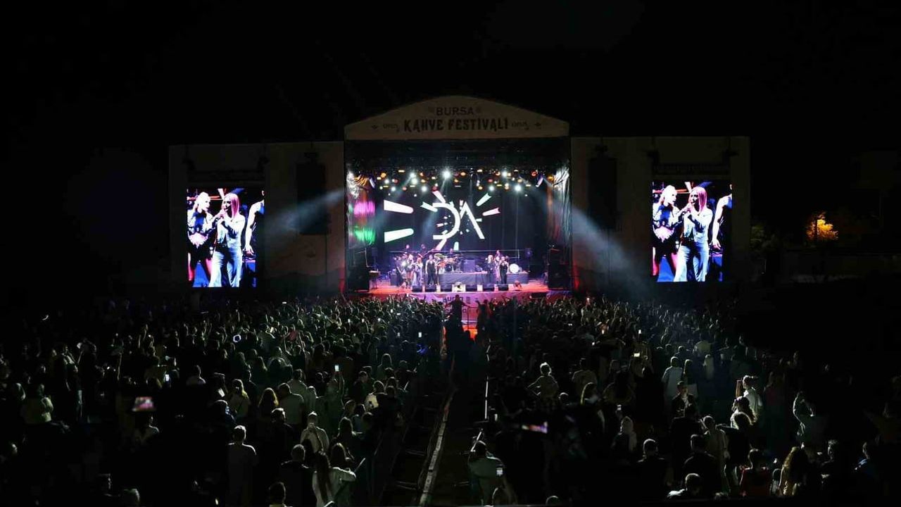 Sukaypark’ta kahve ritimleri ve konser coşkusu Bursa sokaklarına taşındı