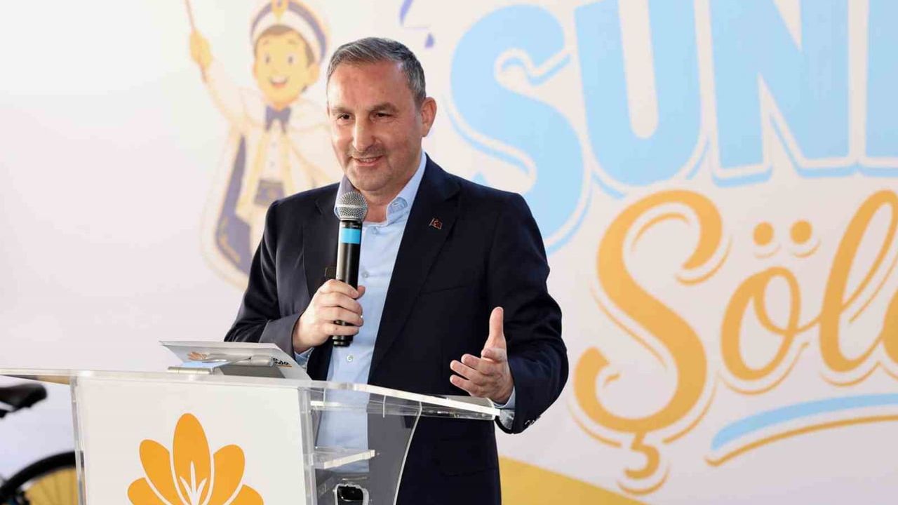 Sultanbeyli'de nostaljik tur ve bisikletle sünnet şöleni coşkusu