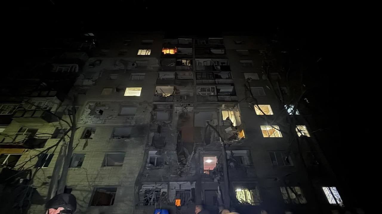 Sumy'de sivillerin yaşam alanı hedef alındı: 2 ölü, 4 kurtarıldı