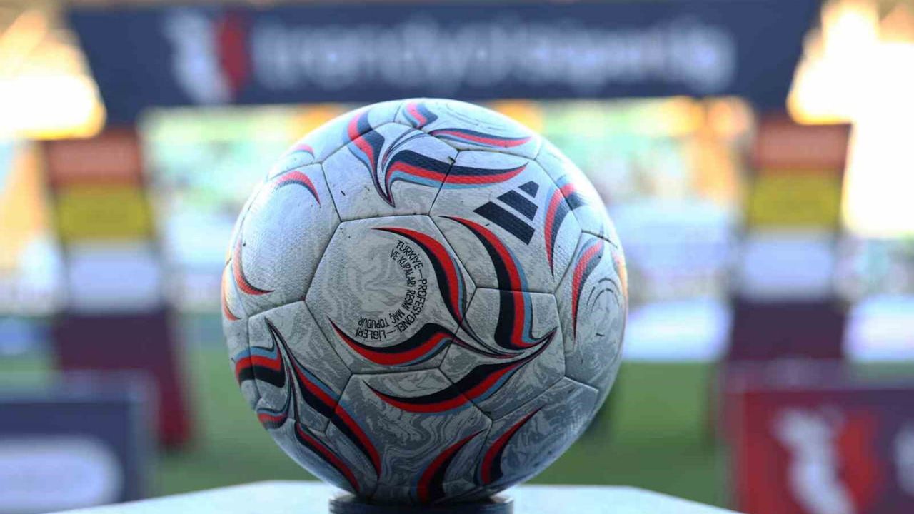 Süper lig 4. hafta başlıyor: Başakşehir'de Galatasaray açılışı, Kadıköy'de derbi