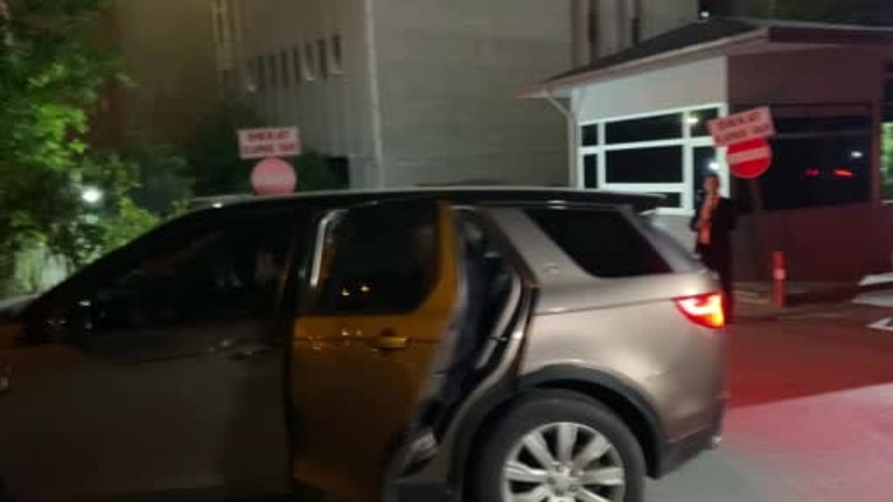 Şüpheli sıfatıyla ifade veren eski bakan için yurt dışı çıkış yasağı kararı