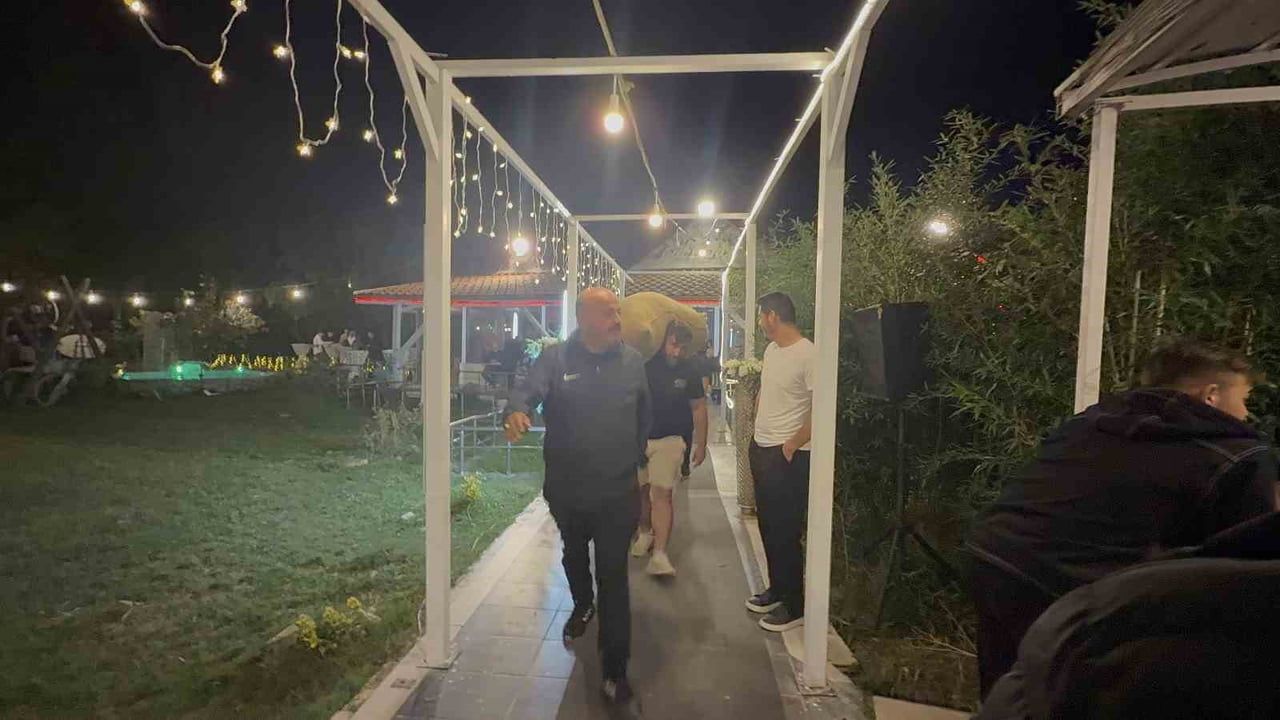 Takı kuyruğuna çuval fındıkla girdiler