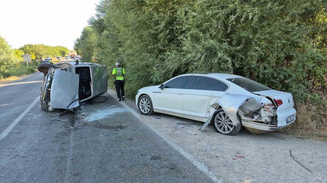 Takla atan otomobilin karıştığı Adıyaman kazasında iki kişi yaralandı