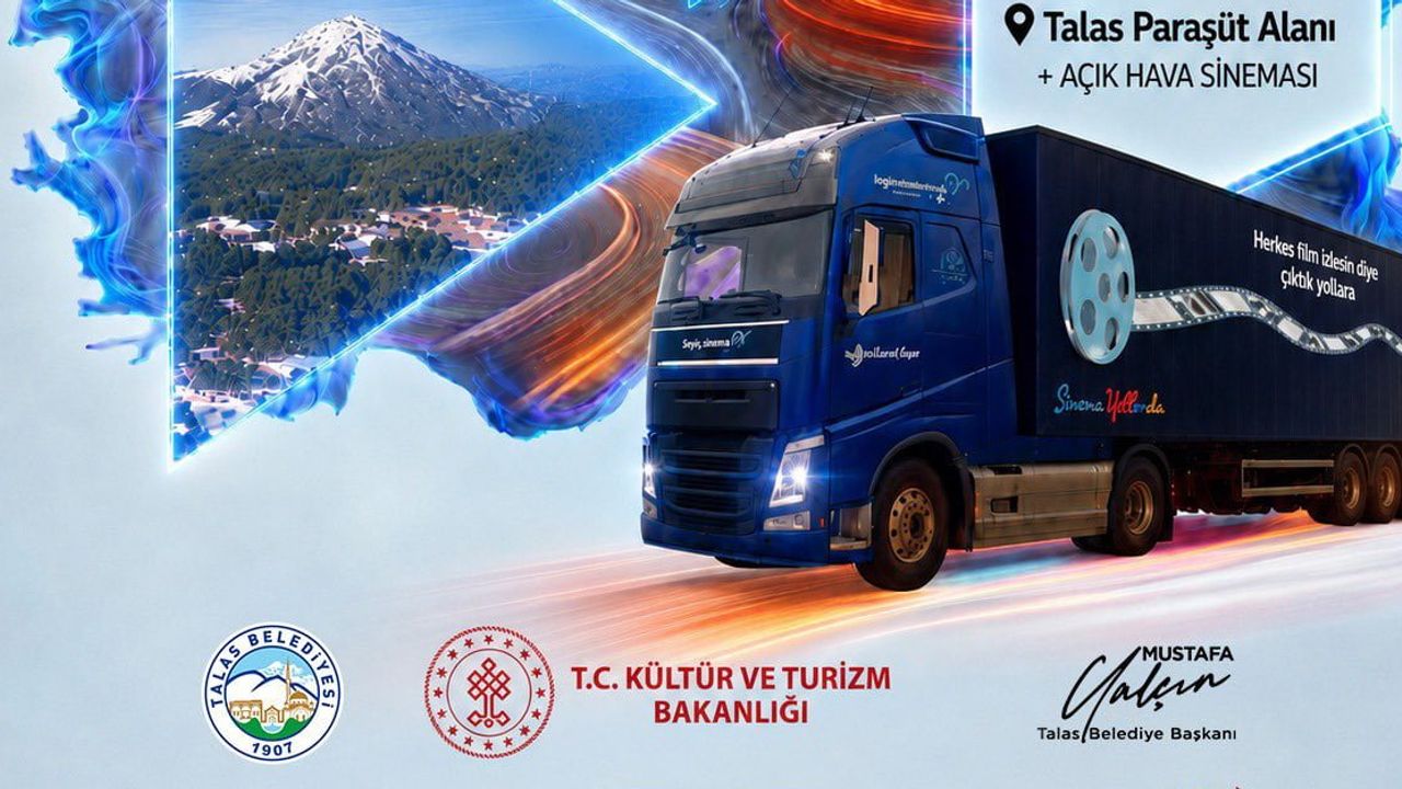 Talas'ta gökyüzü perdesi: mobil sinema tırı Yamaç Paraşütü İniş Alanı'nda
